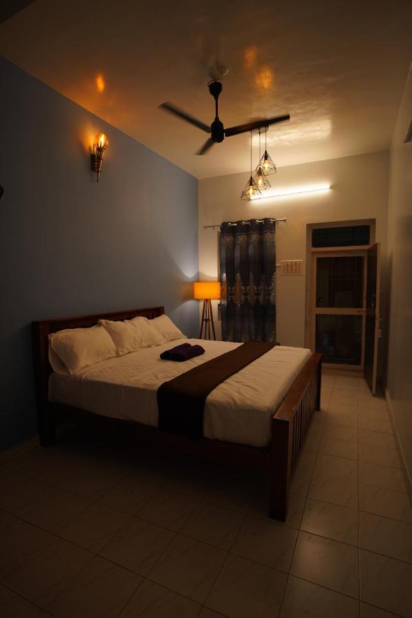 Omkara - The Fives Guest House Tiruvannāmalai Eksteriør bilde