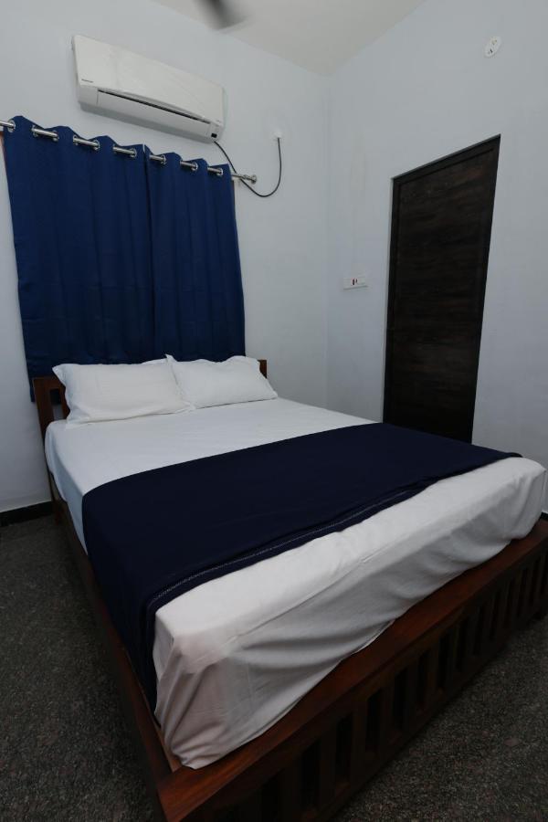 Omkara - The Fives Guest House Tiruvannāmalai Eksteriør bilde