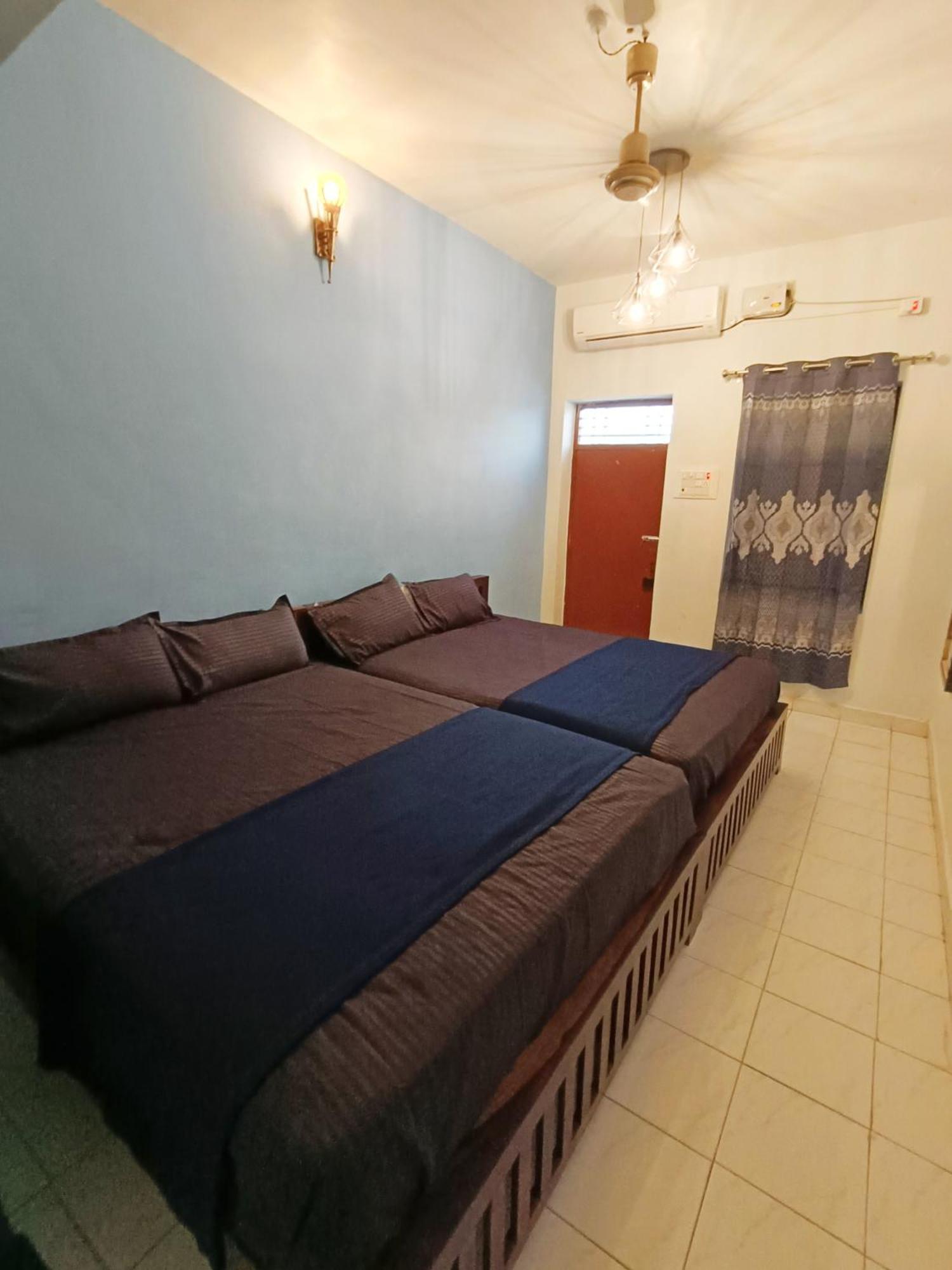 Omkara - The Fives Guest House Tiruvannāmalai Rom bilde